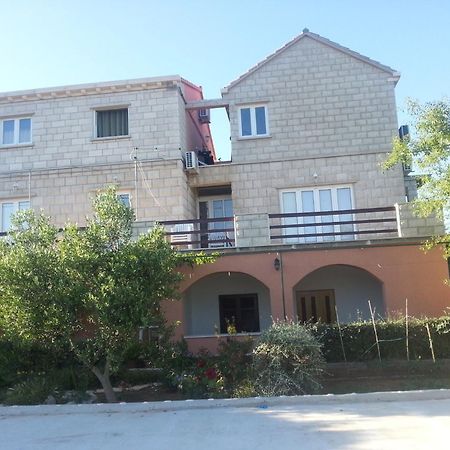 Apartments Sunce Лумбарда Экстерьер фото
