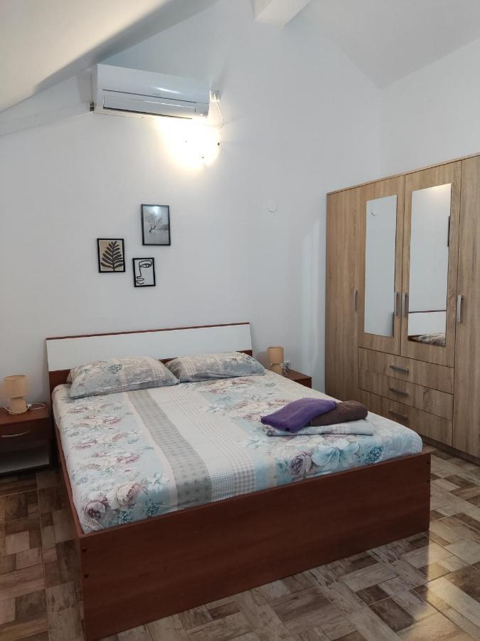 Apartments Sunce Лумбарда Экстерьер фото