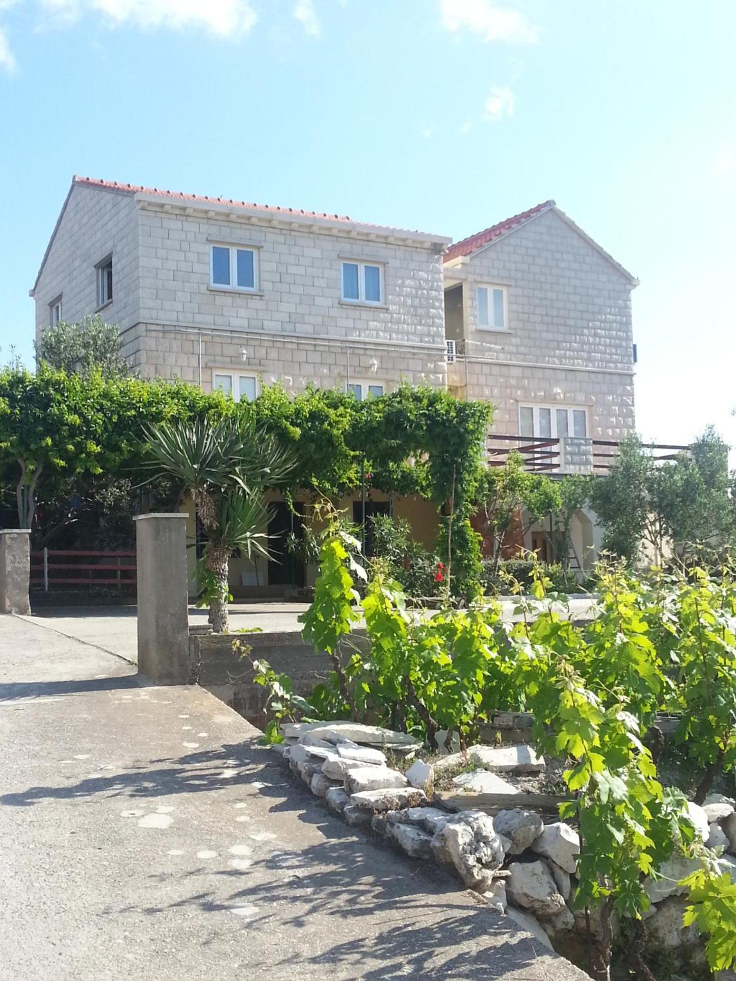 Apartments Sunce Лумбарда Экстерьер фото
